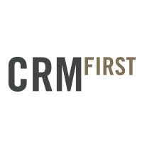 Das Logo von BRAINARTISTs Kunden „CRMFIRST“.